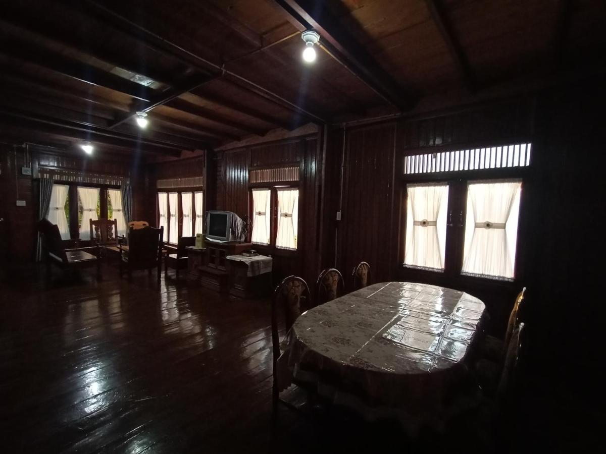 Pondok Berata Dapdap Balige Exterior photo